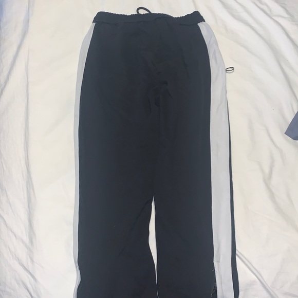Stylish off white sweatpants - Picture 5 of 6